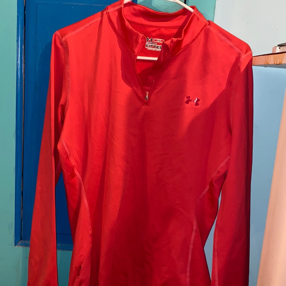 Women’s Pink Under Armour Fitting Athletic Shirt